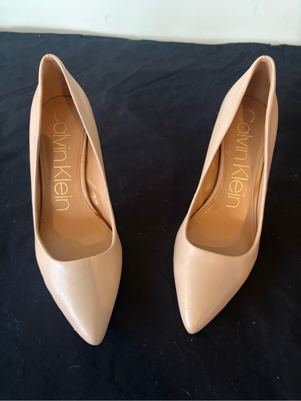 Calvin Klein Nude Pointed Toe Pumps sz 10